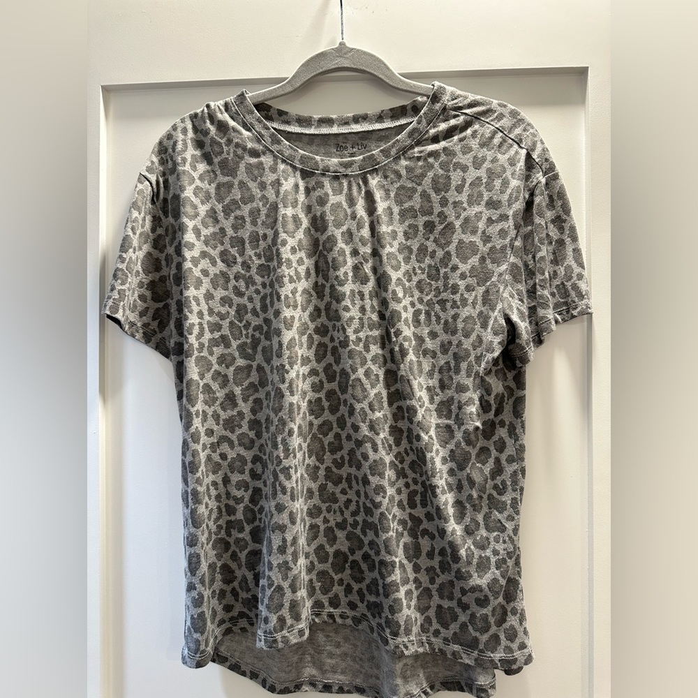 Target brand tshirt. size: Medium. Color: black and grey leopard print